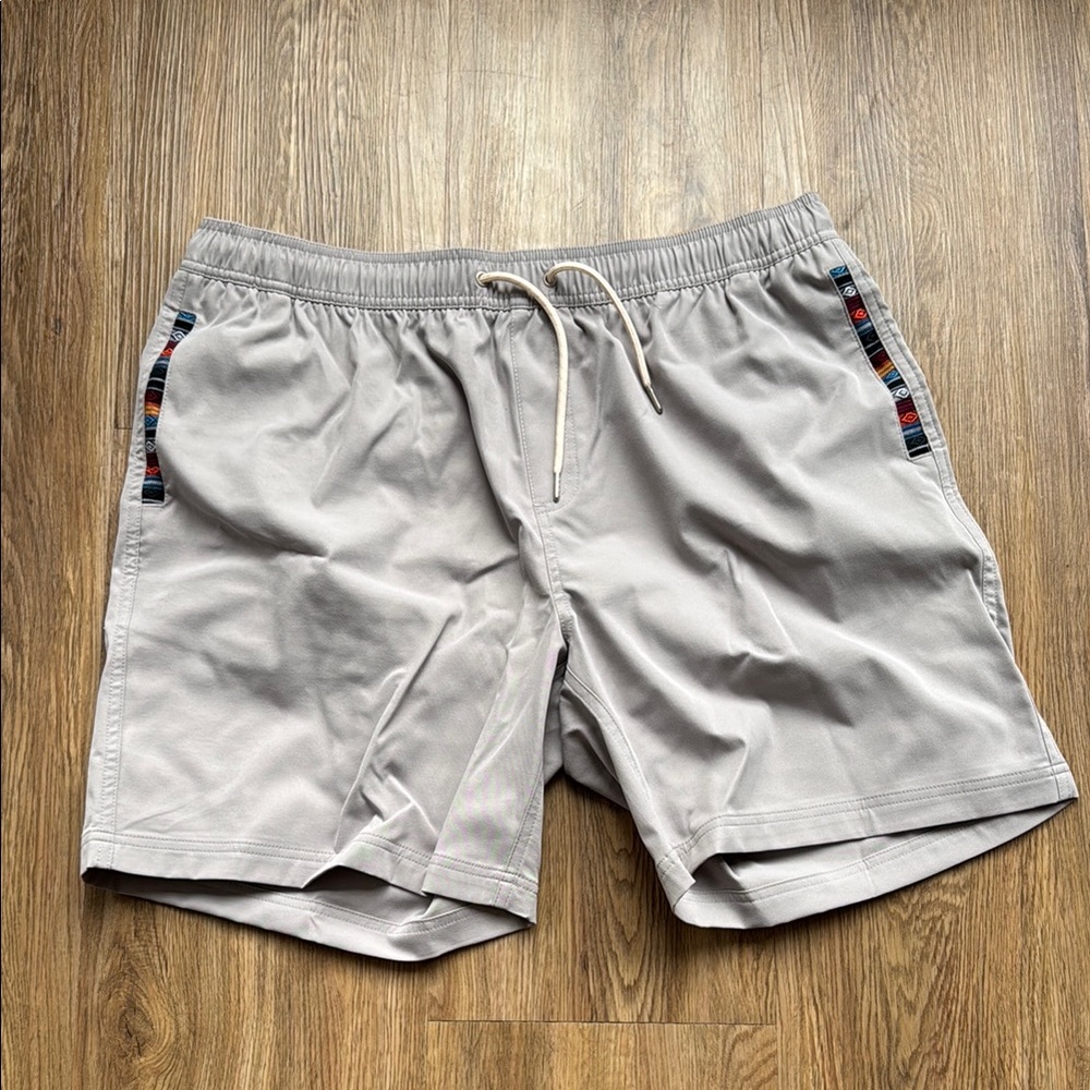 Men’s WOWIE 7” Sapien 2.0 Short NWT